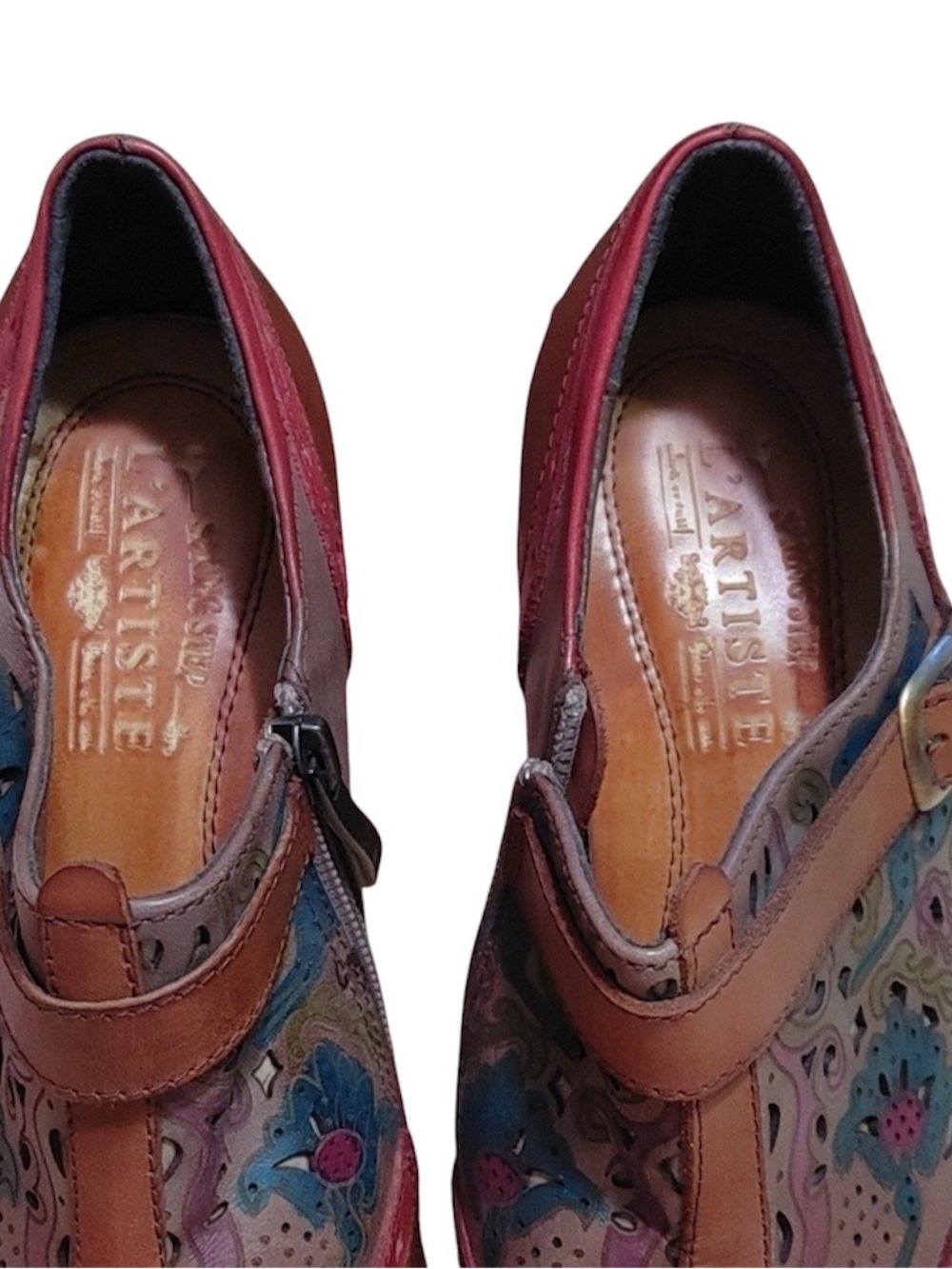 L’Artiste hand painted tooled leather ankle bootie - Picture 3 of 6